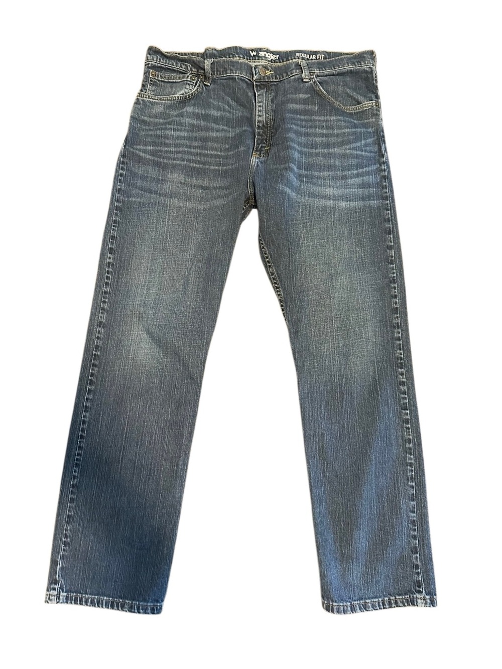 Wrangler Regular Fit Men’s Jeans 38x32 Medium Wash Straight Leg Denim Pants